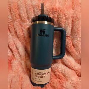 BNWT Stanley Blue Quencher H2.0 Tumbler 30oz.